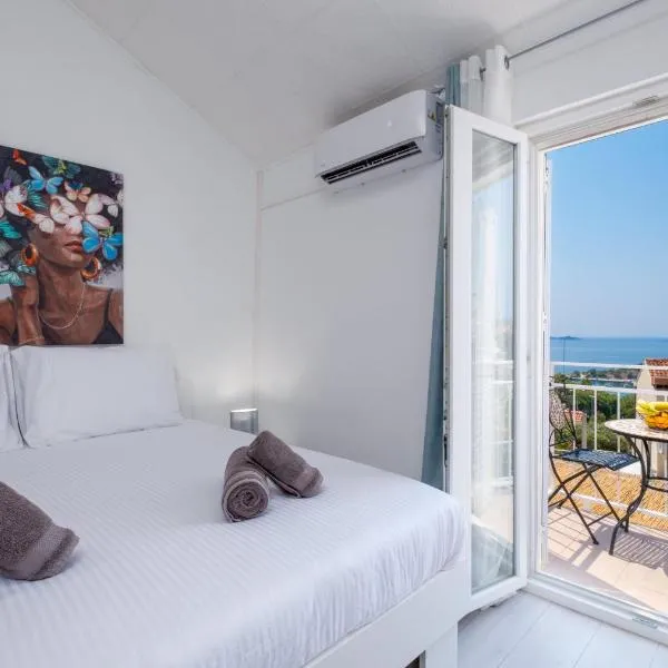 Lucky strike Mlini with seaview, hotell i Mlini