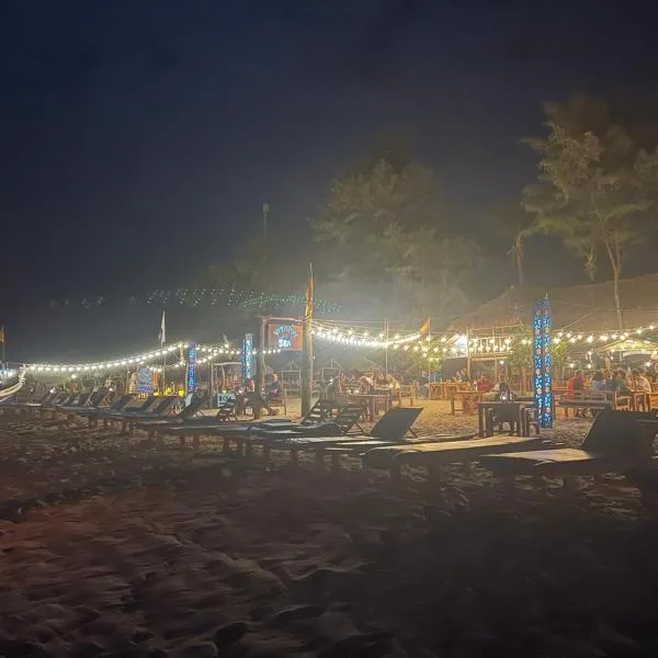 Vitamin sea beach cabana & hostel、ニラヴェリのホテル
