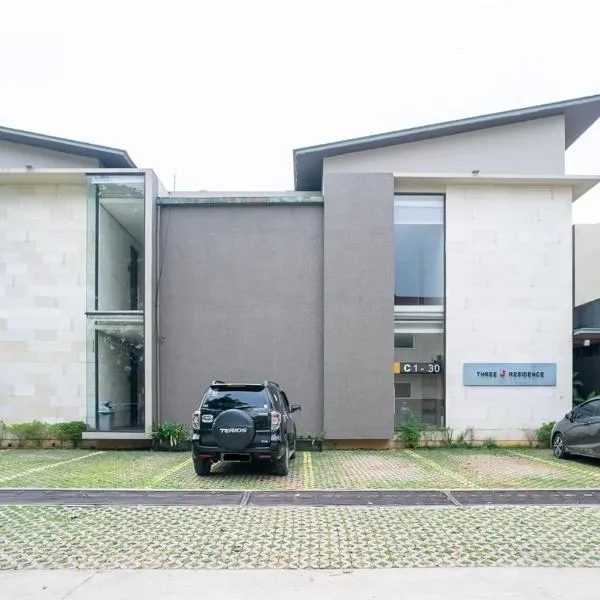 Three J Residence, hotel a Tangerang