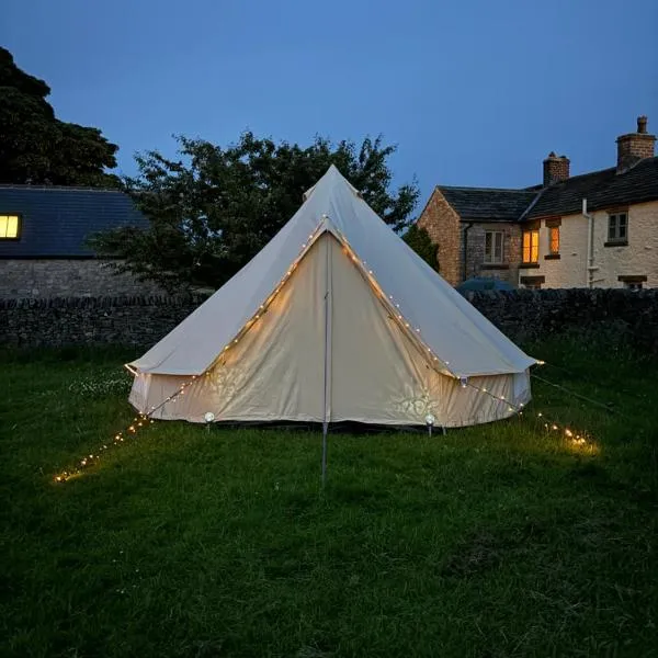 Beehive Bell Tent, hotel v destinaci Peak Forest