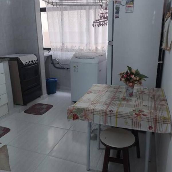 Apto Guarujá Astúrias 2 dormitorios - Foto 5
