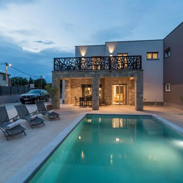 Villa Mirela, viešbutis mieste Šišanas