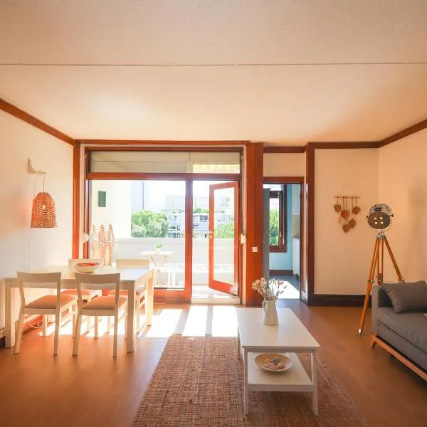 Sunny Troia beach apartment, hotel v destinaci Troia