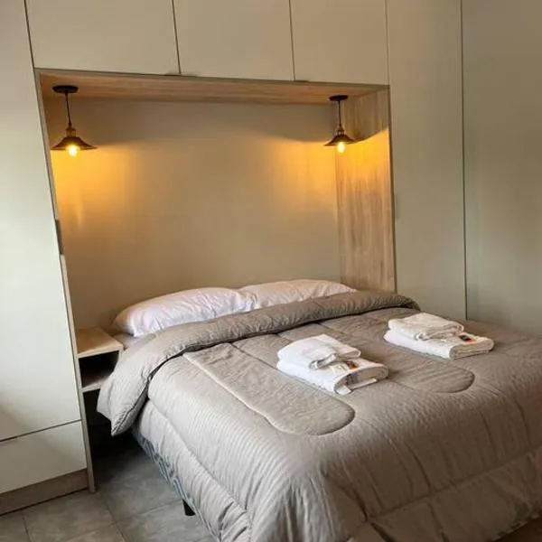Hospedaje Los Lapachos, hotel a Aldea Camarero