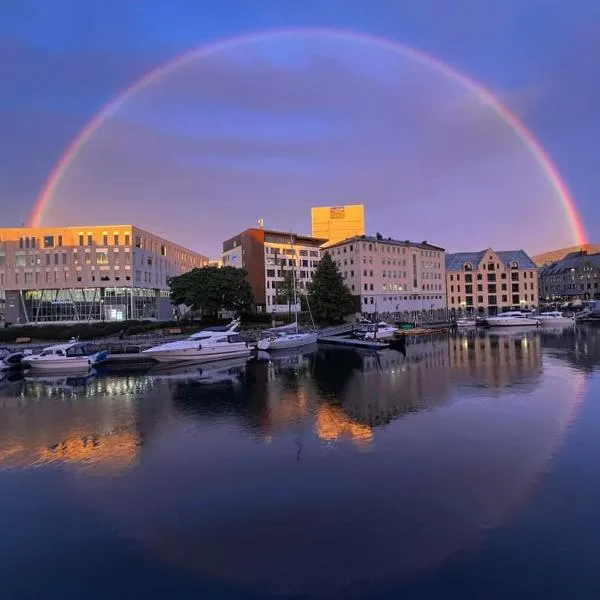 Ålesund Overnatting โรงแรมในโอเลซุนด์