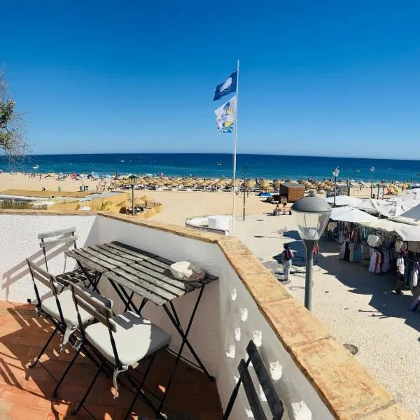 STUNNING BEACH PENTHOUSE Best Views In Luz, Hotel in Luz