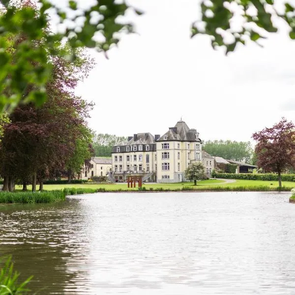 Nuit magique au château de Saint Vitu 101, hotel a Tinlot