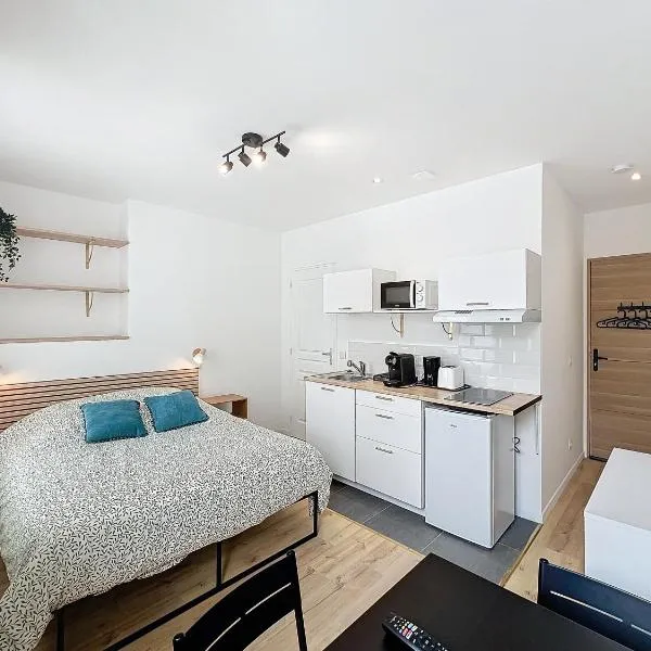 Studios - 1 min Gare Chatellerault - Entrée Autonome -, hotel v destinaci Châtellerault