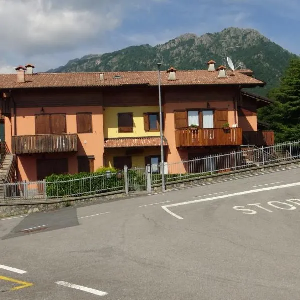 Chalet Belvedere, hotel in Costa di Serina