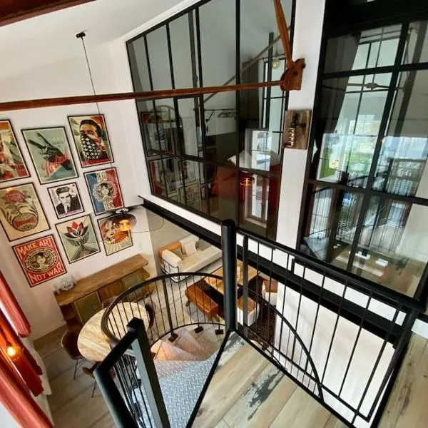 Appartement Loft neuf plein cœur de Royan – hotel w mieście Royan