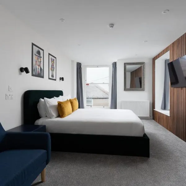 Room 3 Hotel style Double bedroom in Marazion, hotel in Marazion