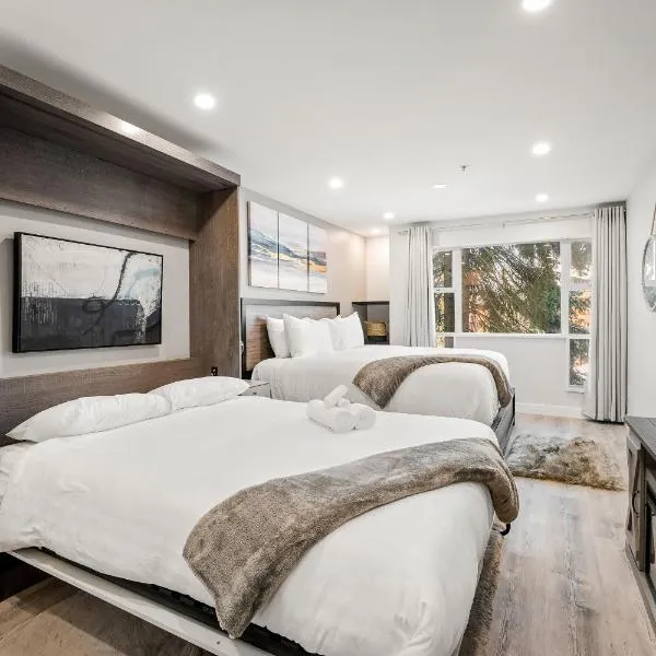 Ski In & Out, Heart of Upper Village, Pool & Hot Tub, hotel in Whistler