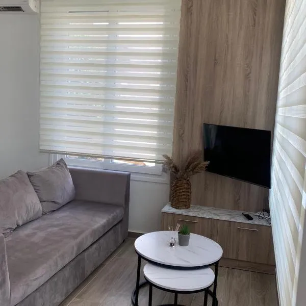 ATHINA'S Apartment, hotel in Ofrínion