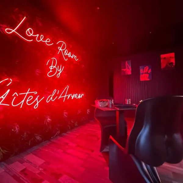 LoveRoom avec SPA privatif Plélo, hotel em Plélo
