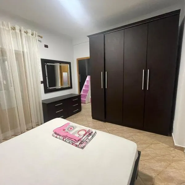 Center apartament, hotel v destinaci Fier
