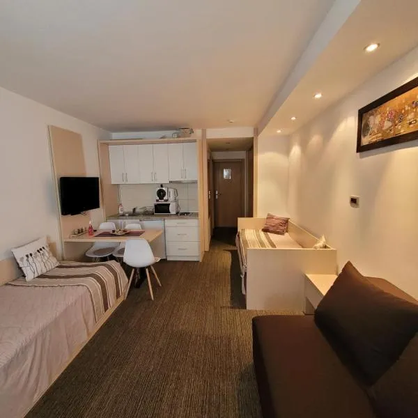 Angella Centar Lux Apartmani Kopaonik, hotel in Kopaonik