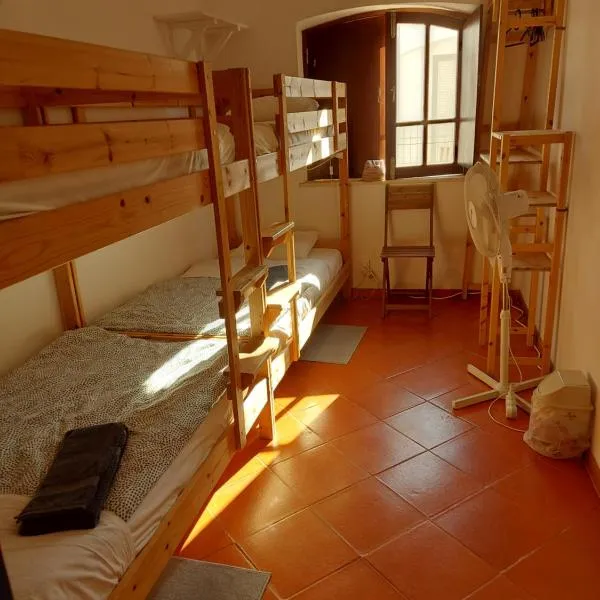 Agua de Sonho 2, hotel in Bensafrim