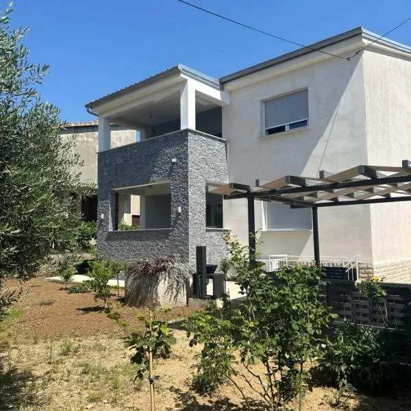 Villa Luka Baška，巴斯卡的飯店