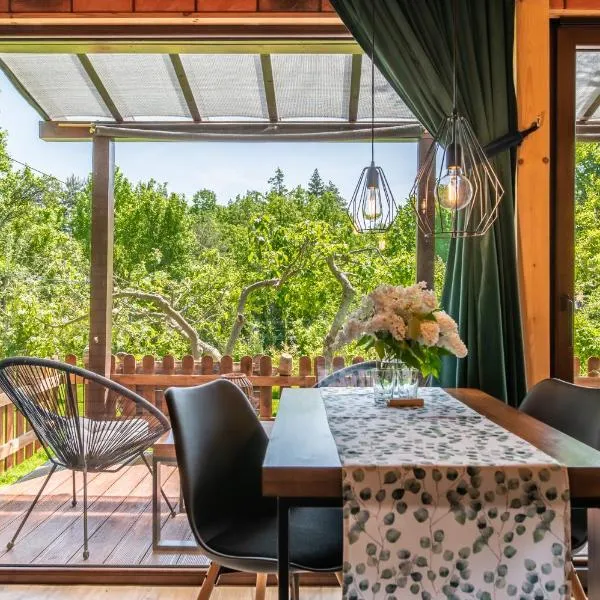 Mini Apartament Powozownia - Azyl tylko dla Dorosłych, hotel a Polanica-Zdrój