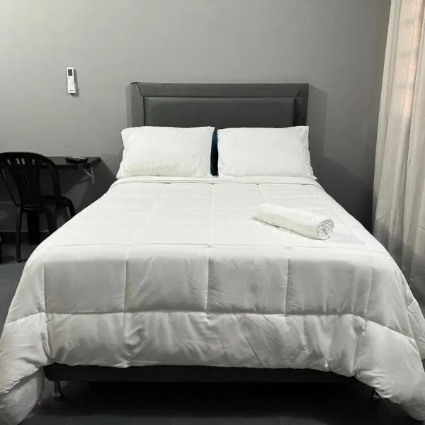 Habitación en el centro asunción solo efectivo guaranies, hotel v destinaci Asunción