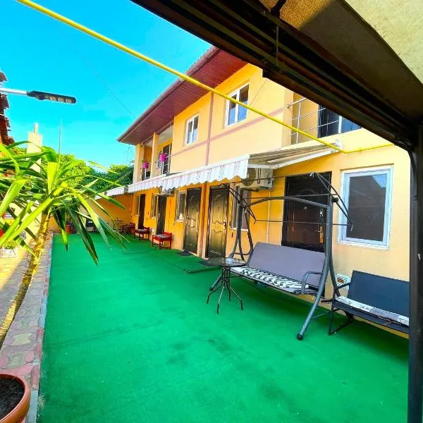 Casa Bella, hotel v destinaci Eforie Sud