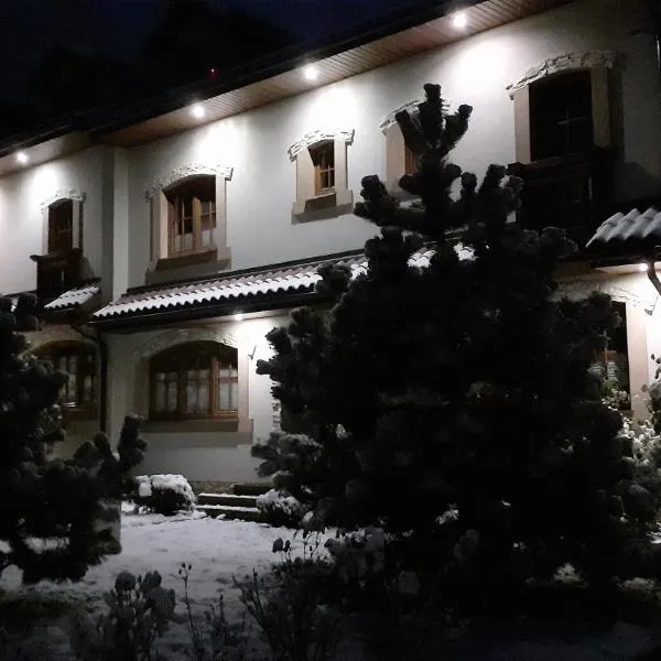 Dom przy stoku 2, Hotel in Bałtów