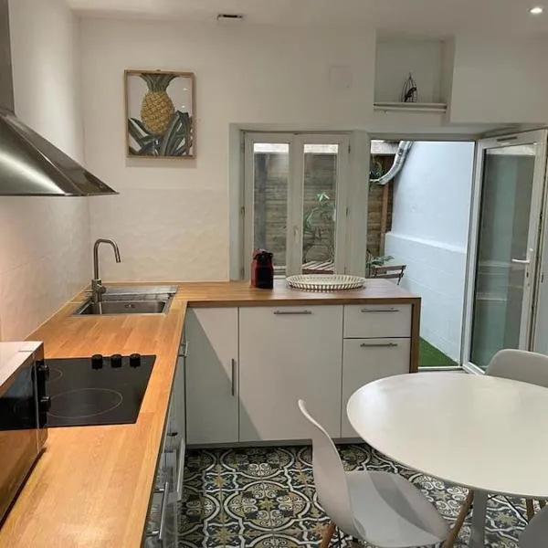 Appartement cosy à deux pas de la gare – hotel w mieście Laval