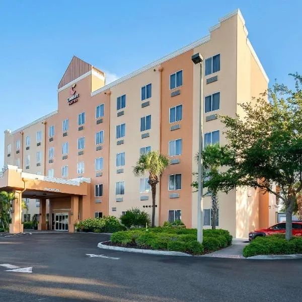 Comfort Suites Tampa Airport North、タンパのホテル