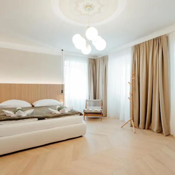 Apartmánový dom BiSou - Trojičné námestie, hotelli kohteessa Banská Štiavnica