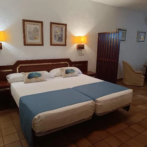 Hotel Santa María, hotel v destinaci Palos de la Frontera