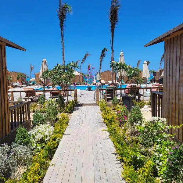 Tabara Beach Safy Bay, hotel in El Alamein