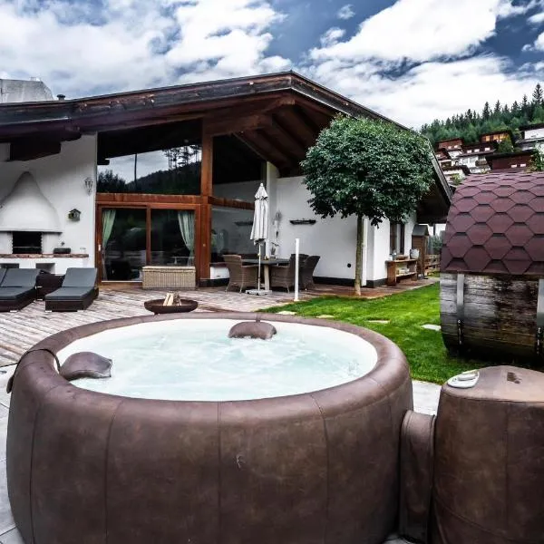 Midera Chalet Serlesblick mit Sauna und Whirlpool, hotel v destinaci Mieders