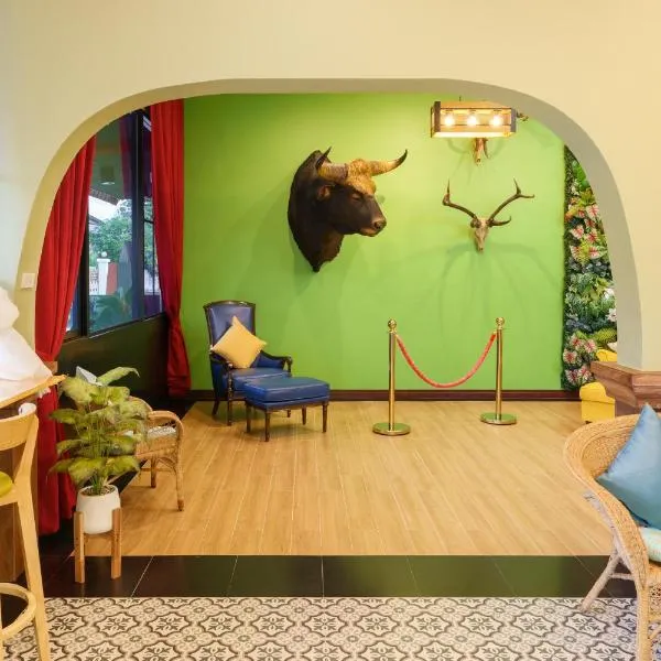 SriRungRueng Place, hotel in Kanchanaburi