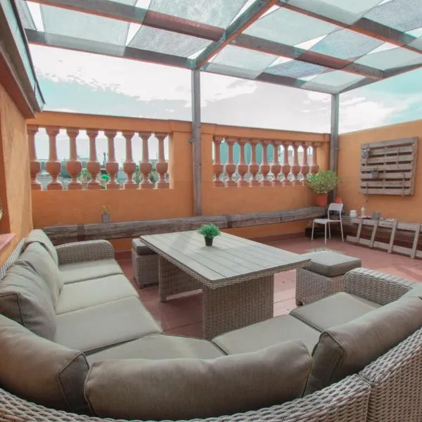 Barcelona Classic Plaza Real Apartments, hotel en Barcelona