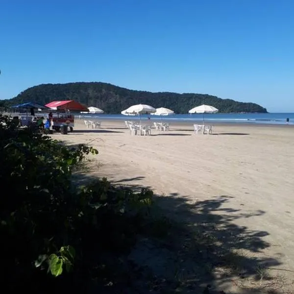 Confortável Casa na Praia do Indaiá Bertioga, hotel in Bertioga