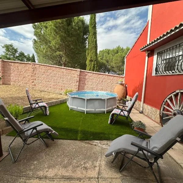 Casas Rurales La Picotilla y la Guija, hotel v destinaci Martiherrero
