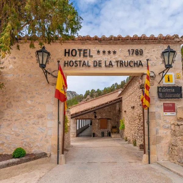 Hotel de La Trucha, hotel Villarluengóban