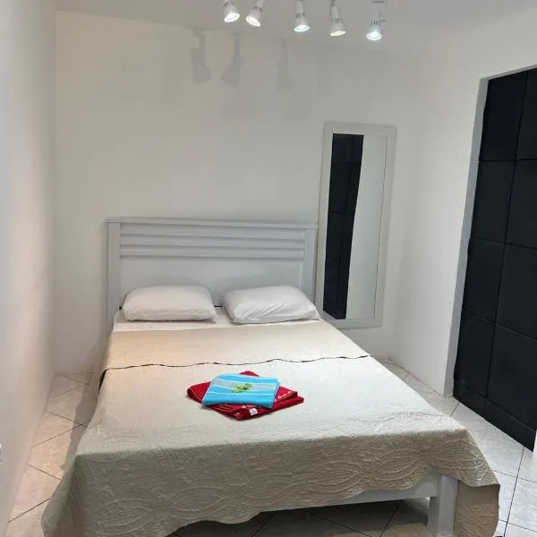 Suite 1, Casa Amarela, Segundo Andar, hotel v destinaci Nova Iguaçu