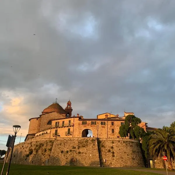 Porta Senese Suite, hotel v destinaci Castiglione del Lago