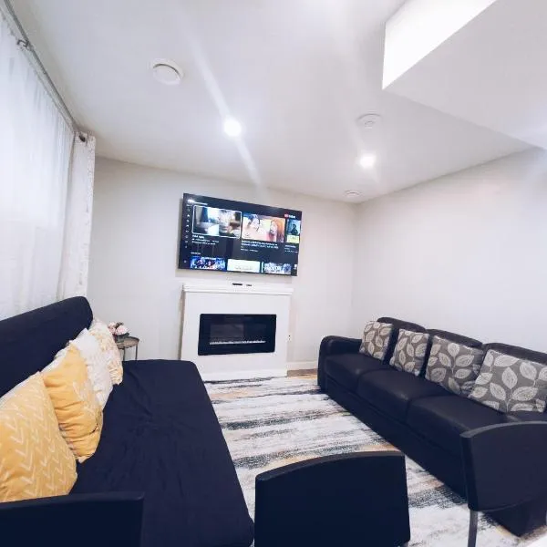 Cozy 2 Bedroom Suite, Queen Beds, Near the Airport, hotel v destinaci Edmonton
