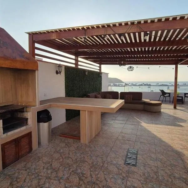 Apartamento duplex a 1 cuadra de Playa Naplo, hotel v destinaci Pucusana
