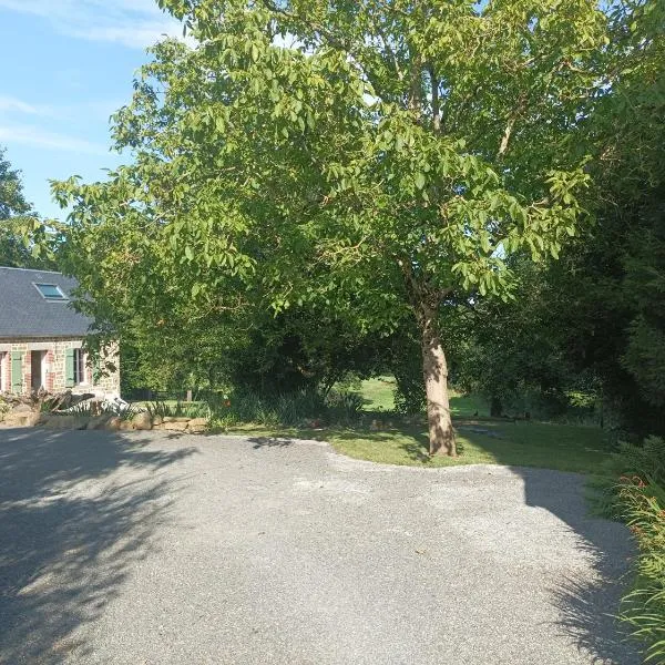 Gite Le Nymphéa, La Cambre, hotel v destinaci Saint-Aubert-sur-Orne