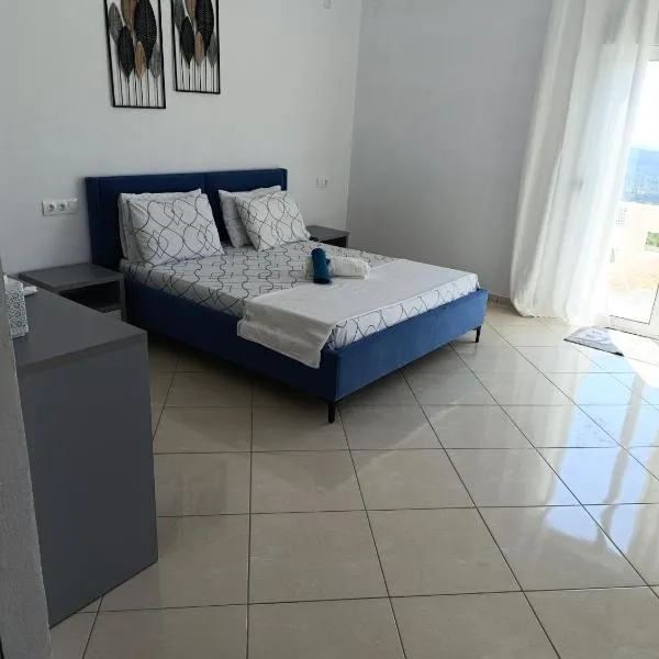 NIKOLARI RESORTs, hotel v destinaci Himare