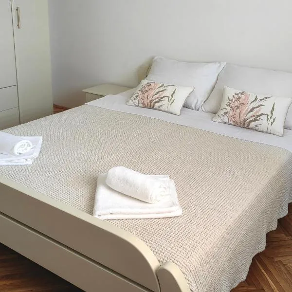 Orient Apartman, hotel v destinaci Sremska Kamenica