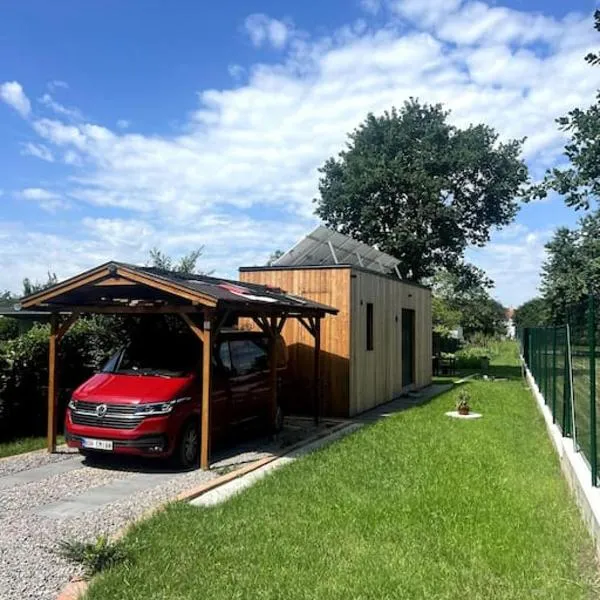 Upcyklovaný kontejnerový dům, hotel a Pardubice