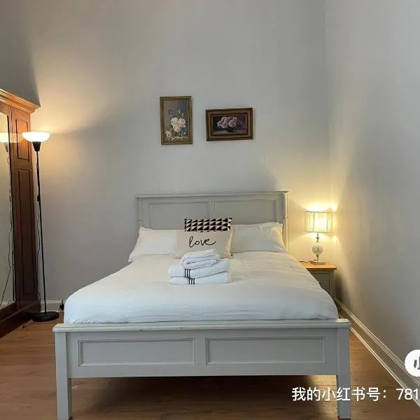 Welcoming&homely apartment near city central, hotel in Edinburgh