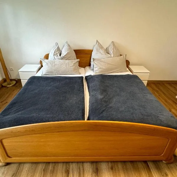 3 Zimmer Apartment mit Flussblick - Self Check-In, hotel v destinaci Eggenfelden