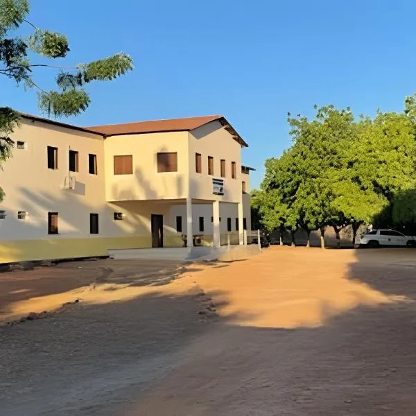 Hostel o Viveiro - Serra da Capivara - Prédio JK, hotel in Coronel José Dias
