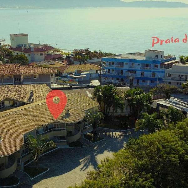 1045 - Apartamento no centro de Bombinhas a 50mts do mar