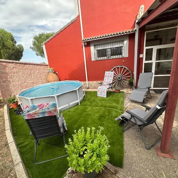 Casa Rural LA PICOTILLA, hotell sihtkohas Martiherrero